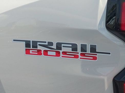 Certified 2026 Chevrolet Colorado Trail Boss AWD/4WD image 13