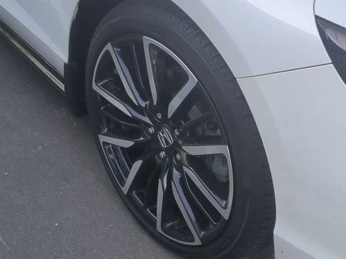 Used 2024 Honda Accord Touring image 4