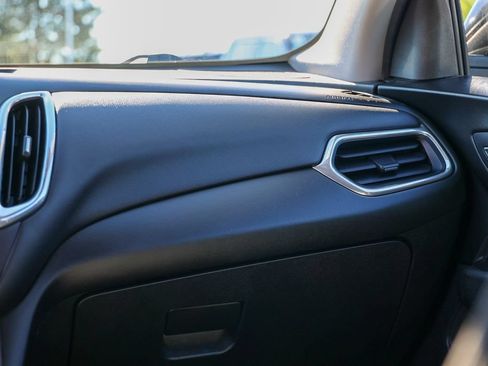 Used 2018 Chevrolet Equinox LT AWD/4WD image 13