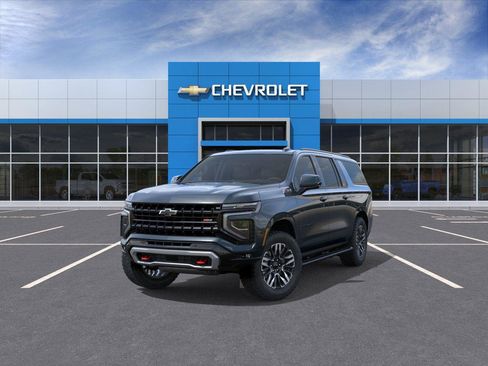 New 2026 Chevrolet Suburban Z71 image 8