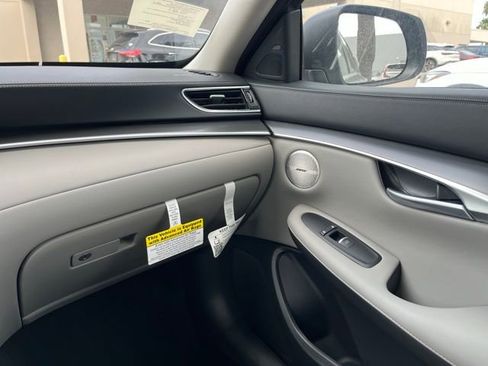 New 2025 INFINITI QX50 Luxe image 19