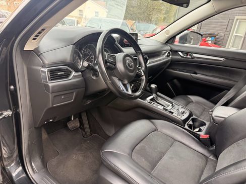 Used 2017 MAZDA CX-5 Touring image 13