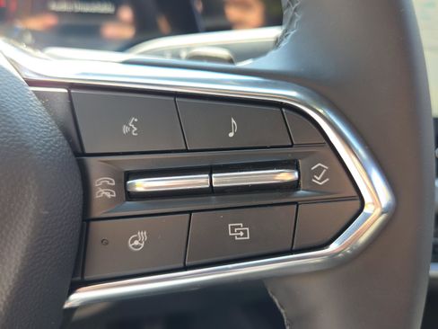 New 2026 Chevrolet Equinox LT w/ Convenience Package II FWD image 17