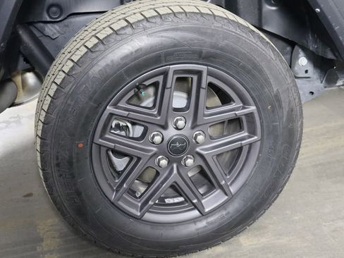 Used 2024 Jeep Wrangler Unlimited Sport w/ Convenience Group image 38