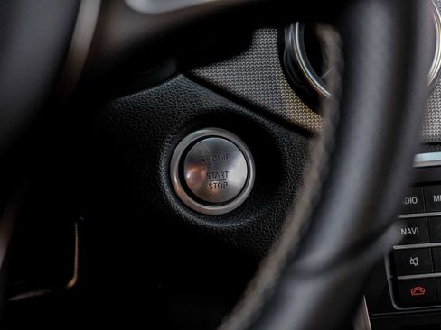 Used 2018 Mercedes-Benz GLA 250 image 21