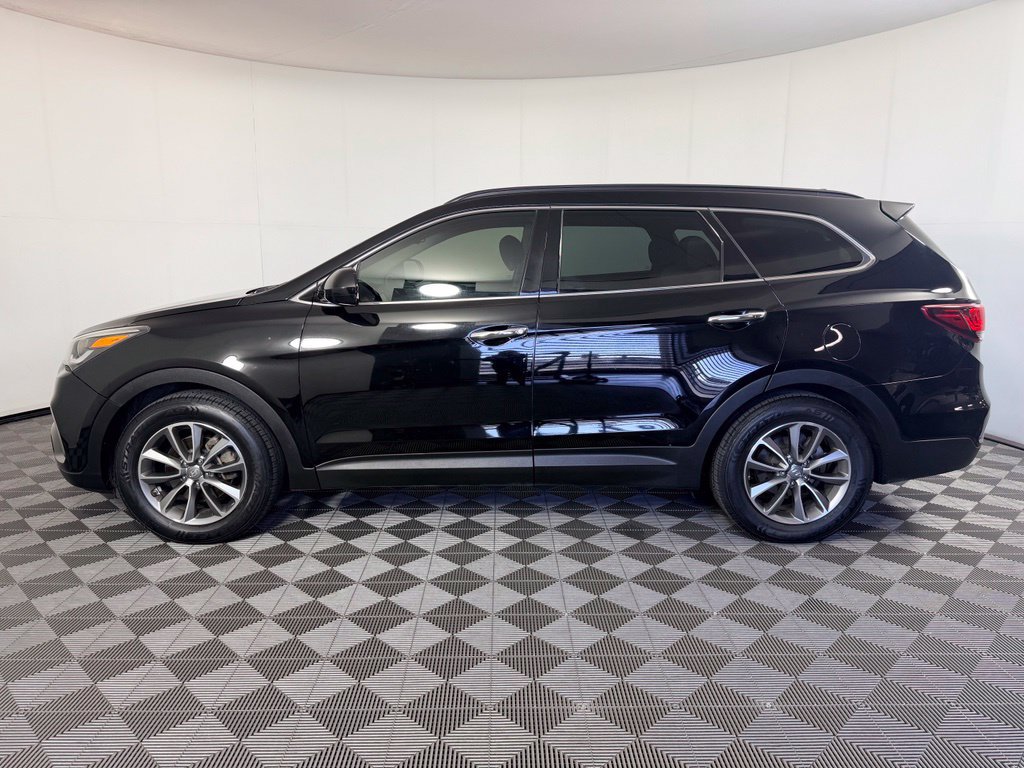 Used 2017 Hyundai Santa Fe SE AWD/4WD image 10
