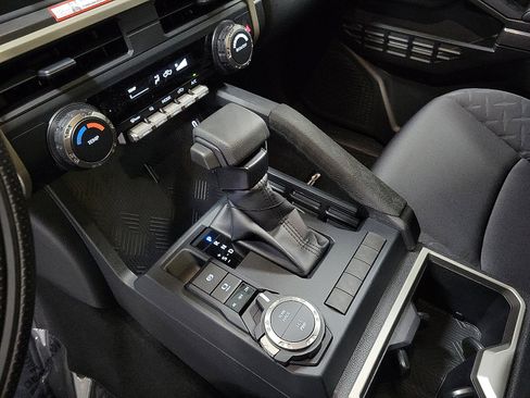 New 2026 Toyota Tacoma SR5 AWD/4WD image 10