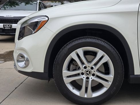 Used 2018 Mercedes-Benz GLA 250 4MATIC image 14