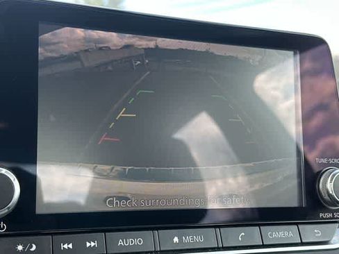 Used 2021 Nissan Altima 2.5 SR w/ SR Premium Package image 13