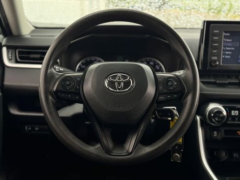 Certified 2019 Toyota RAV4 LE AWD/4WD image 14