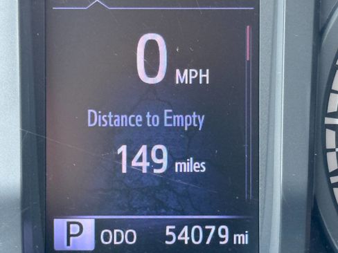 Used 2019 Toyota Tacoma SR image 12