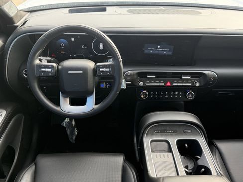 Used 2026 Hyundai Palisade Calligraphy image 11