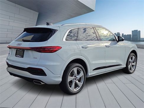 New 2025 Audi Q5 2.0T Premium Plus image 4