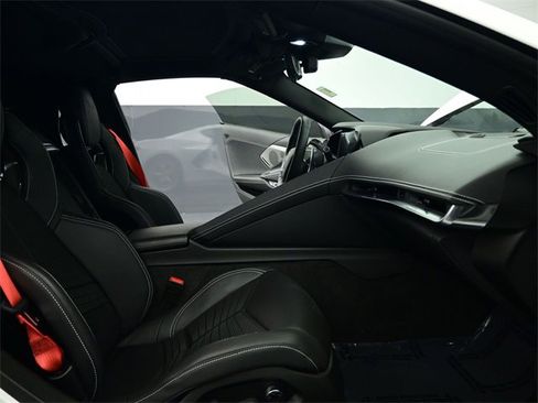 Used 2022 Chevrolet Corvette Stingray Preferred Cpe w/ Battery Protection Package image 25