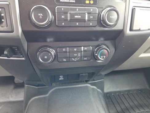 Used 2022 Ford F350 XLT image 19