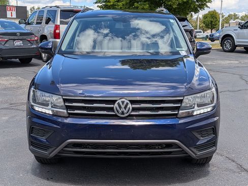 Used 2021 Volkswagen Tiguan SE w/ Panoramic Sunroof Package AWD/4WD image 11