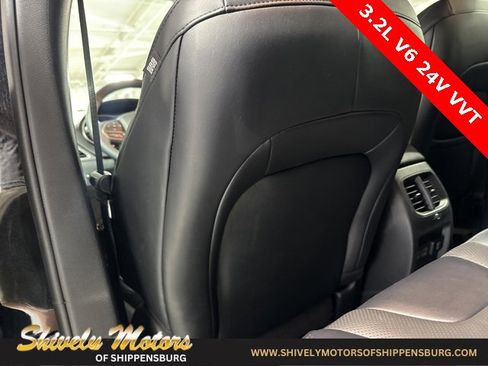 Used 2022 Jeep Cherokee Limited image 28