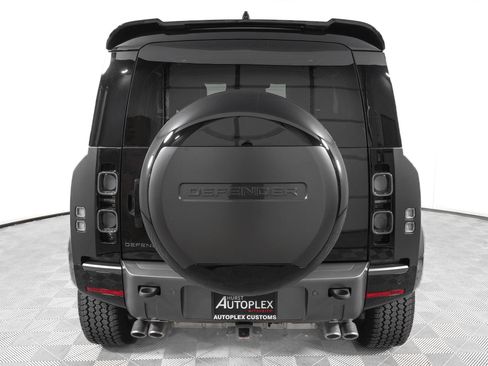 Used 2024 Land Rover Defender 90 Carpathian Edition AWD/4WD image 5