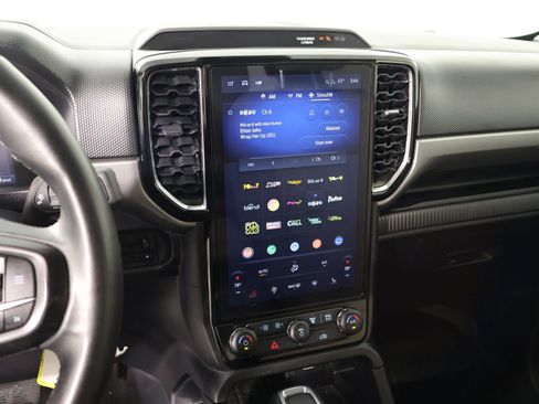 Used 2024 Ford Ranger XLT image 5