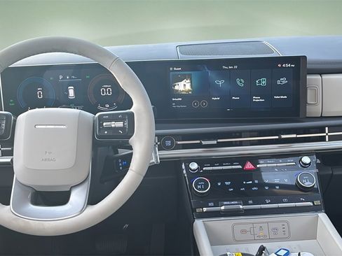 Used 2026 Hyundai Santa Fe SEL image 12