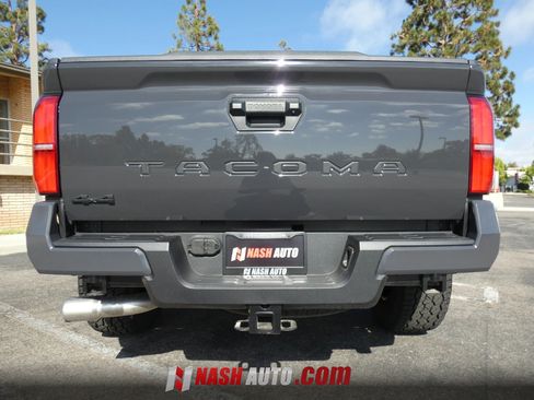 Used 2026 Toyota Tacoma SR5 AWD/4WD image 10