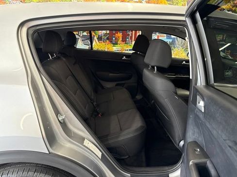 Used 2021 Kia Sportage LX AWD/4WD image 46