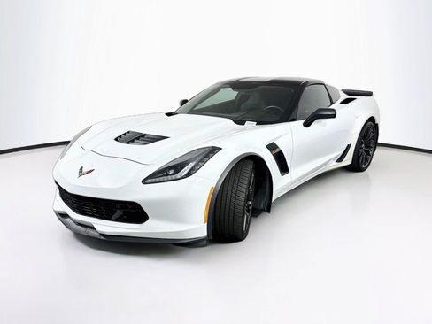 Used 2016 Chevrolet Corvette Z06 w/ 2LZ Preferred Equipment Group RWD image 2