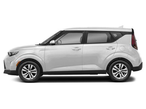 Certified 2024 Kia Soul LX FWD image 3