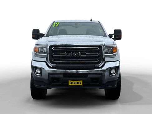 Used 2017 GMC Sierra 2500 SLE w/ HD SLE Preferred Plus Package image 8