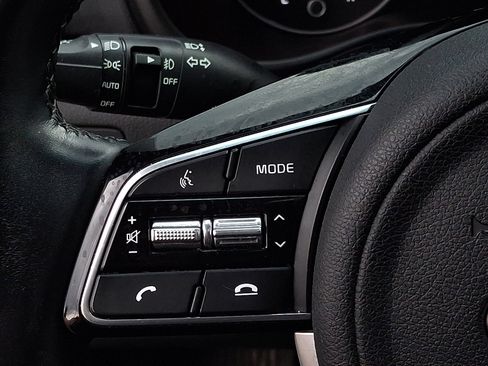 Used 2022 Kia Sportage EX w/ EX Technology Package image 21