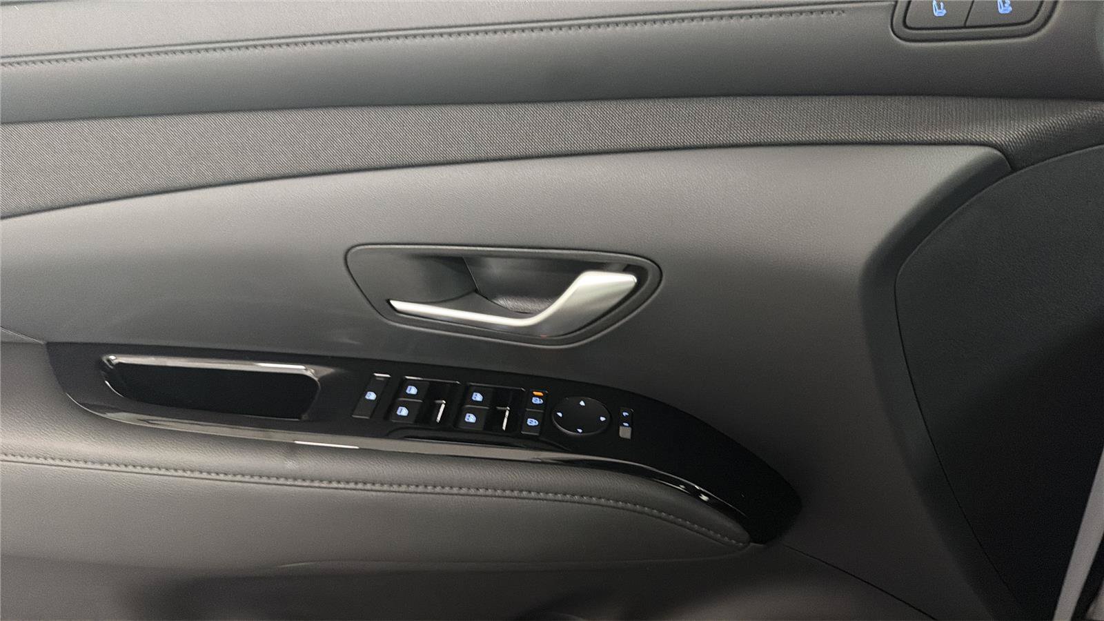 New 2026 Hyundai Tucson Limited AWD/4WD image 23