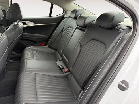 Used 2019 Genesis G70 2.0T Advanced w/ Elite Package image 11