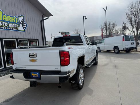 Used 2017 Chevrolet Silverado 2500 LTZ image 6
