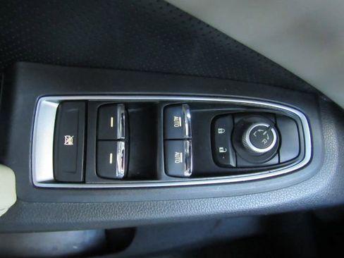 Used 2019 Subaru Ascent Limited w/ Popular Package #2 image 40