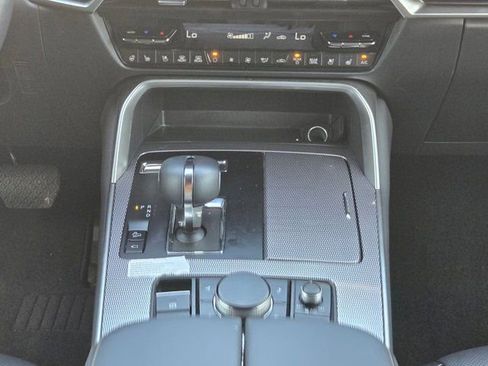 Used 2025 MAZDA CX-90 3.3 Turbo w/ Premium Plus Pkg image 17