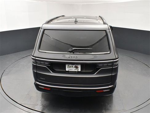 New 2026 Jeep Grand Wagoneer Summit image 17