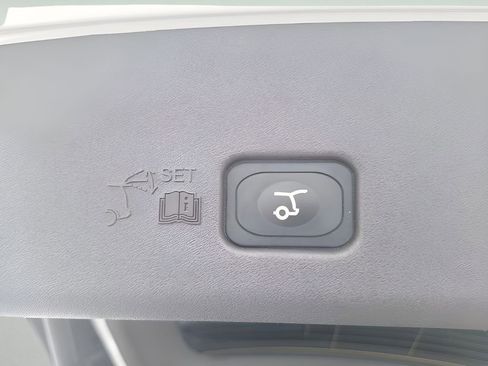 Used 2025 Lincoln Nautilus Black Label w/ Jet Appearance Package image 45