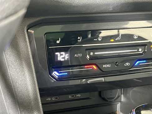 Used 2022 Volkswagen Tiguan SEL R-Line image 20