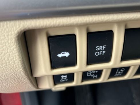 Used 2017 Subaru Legacy 2.5i Limited AWD/4WD image 26