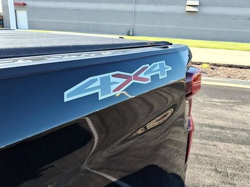 Used 2022 Chevrolet Silverado 1500 RST w/ Rally Edition AWD/4WD image 27