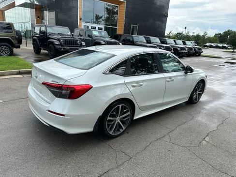 Used 2023 Honda Civic Touring image 21