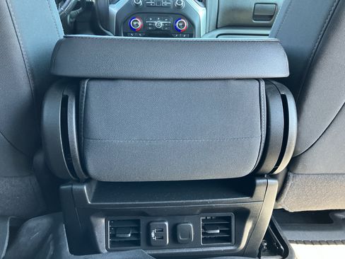 Used 2021 Chevrolet Silverado 1500 RST AWD/4WD image 33