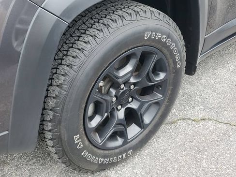 Certified 2022 Jeep Cherokee Latitude AWD/4WD image 5