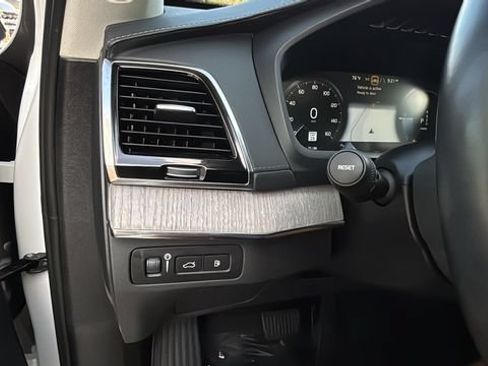 Used 2022 Volvo XC90 T8 Inscription w/ Advanced Package AWD/4WD image 40