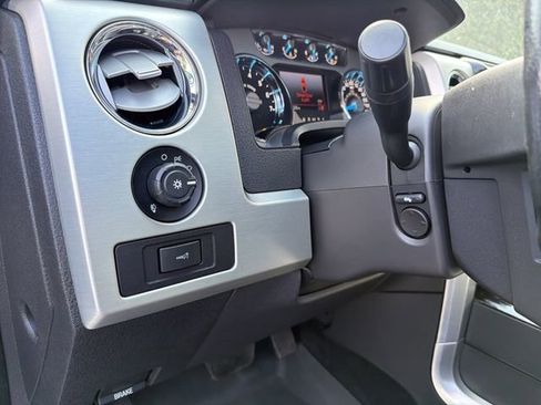 Used 2013 Ford F150 Platinum AWD/4WD image 16
