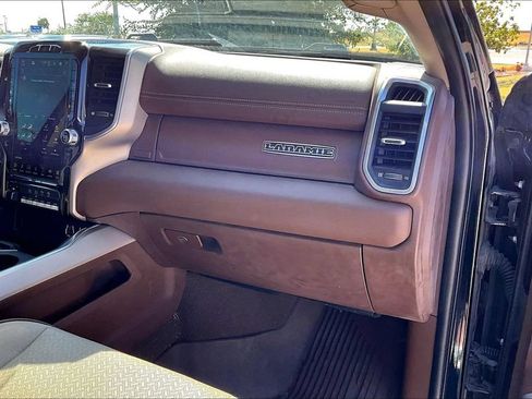 Used 2022 RAM 2500 Laramie AWD/4WD image 18