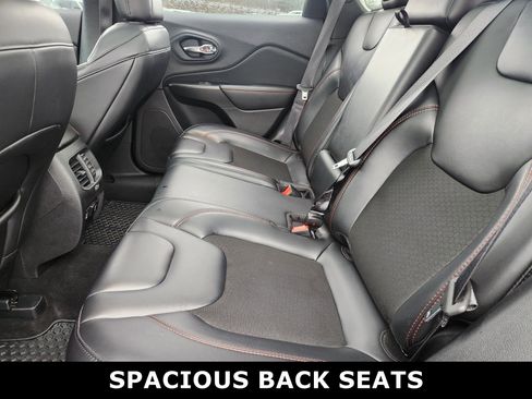 Used 2021 Jeep Cherokee Trailhawk w/ Sun, Sound & Nav Group image 9