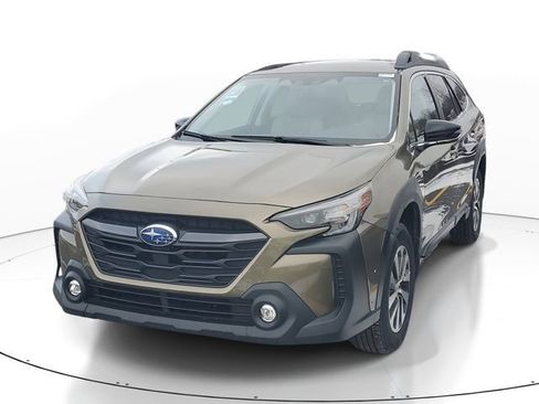 Used 2023 Subaru Outback Premium image 2