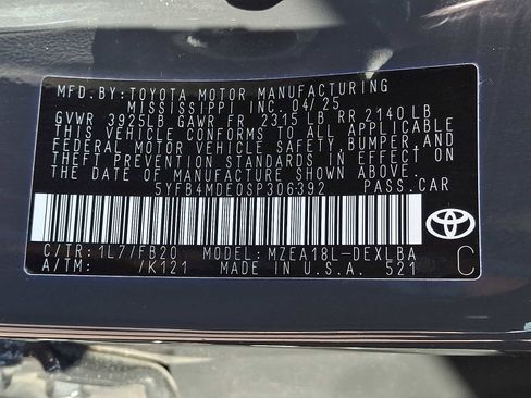 Used 2025 Toyota Corolla LE FWD image 26