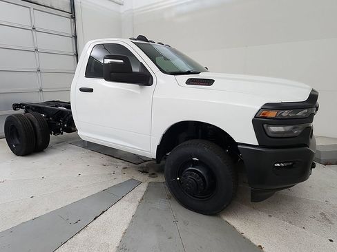 New 2026 RAM 3500 Tradesman AWD/4WD image 2